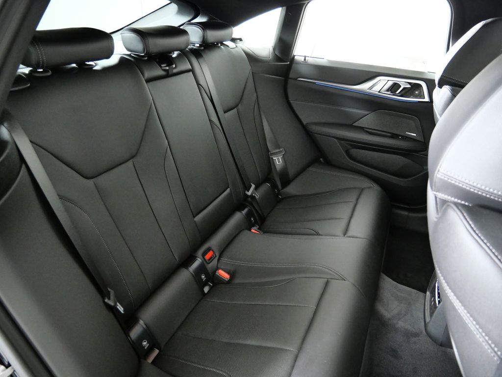 Thumbnail: 2026 BMW i4 - 26