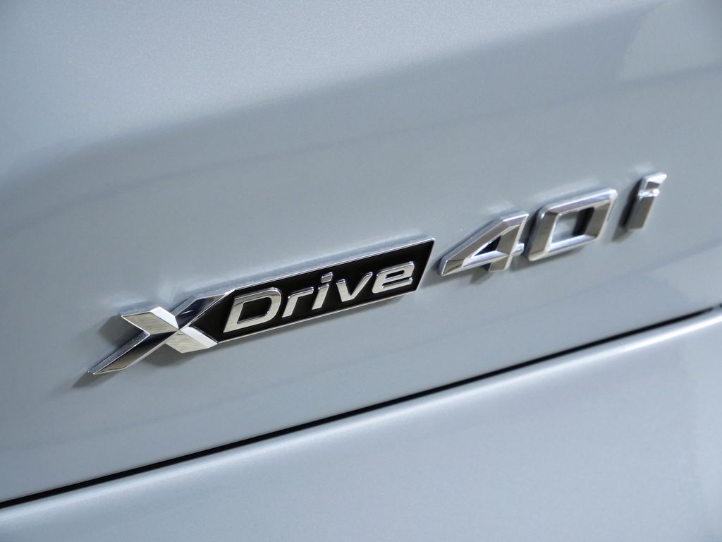 Thumbnail: 2026 BMW X5 - 12