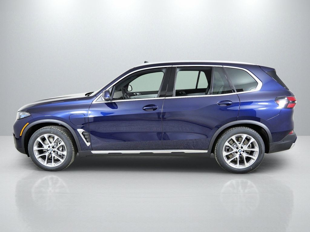 Thumbnail: 2026 BMW X5 - 15