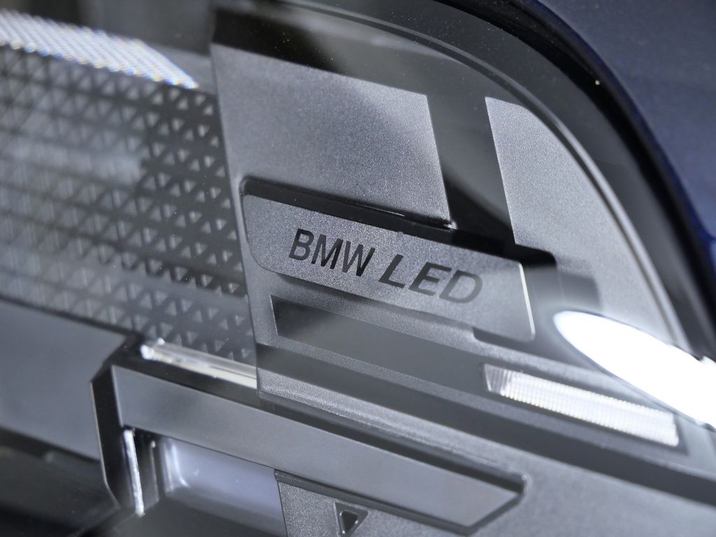 Thumbnail: 2026 BMW X5 - 4