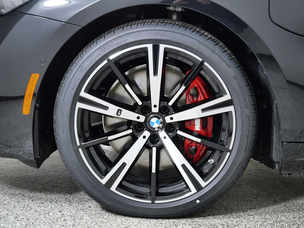 Thumbnail: 2026 BMW 5 Series - 17