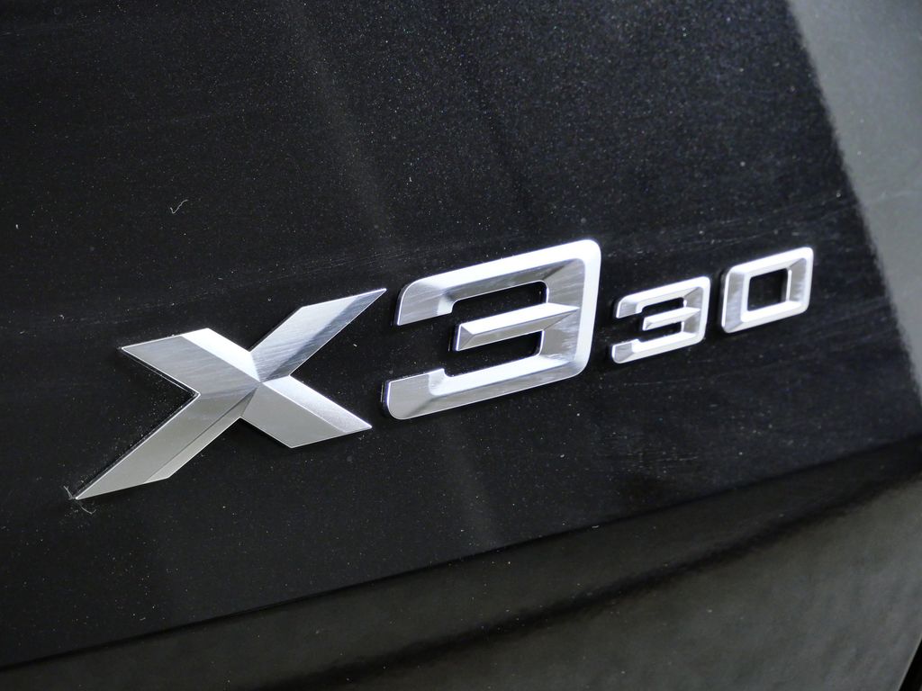 Thumbnail: 2026 BMW X3 - 12