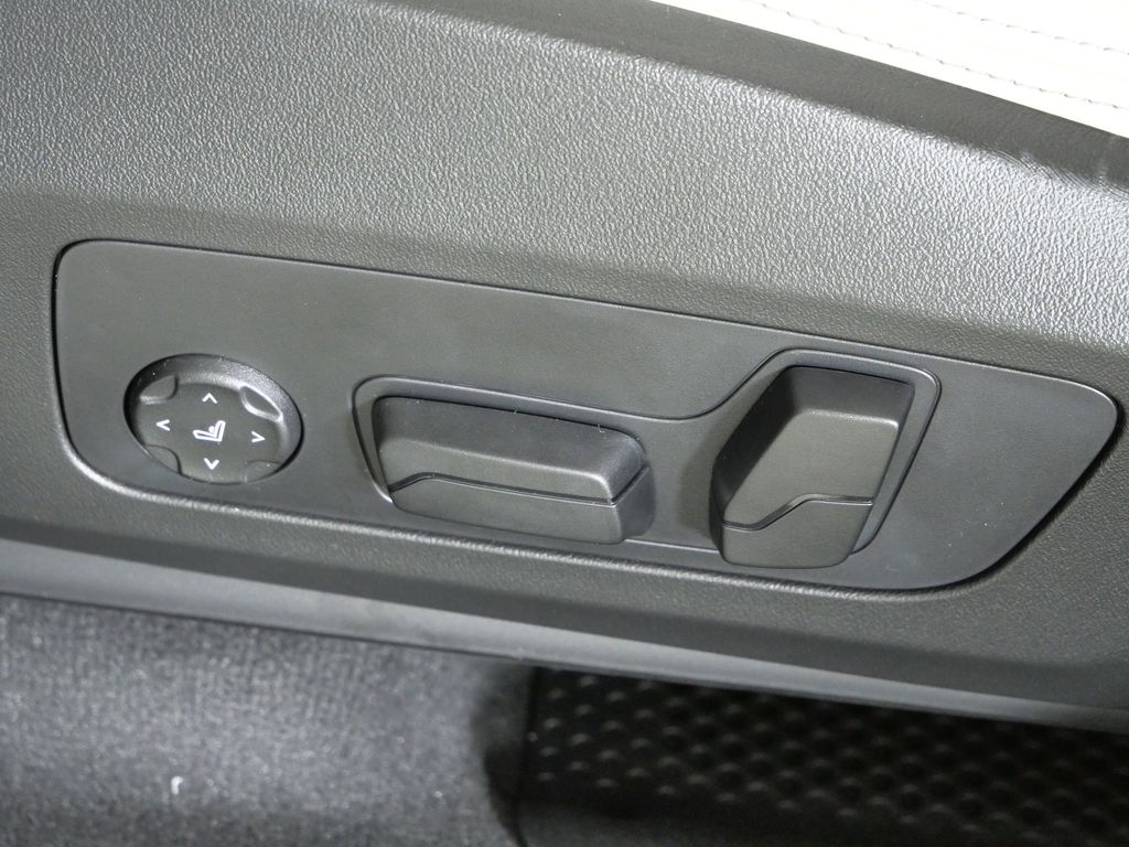 Thumbnail: 2026 BMW X1 - 37