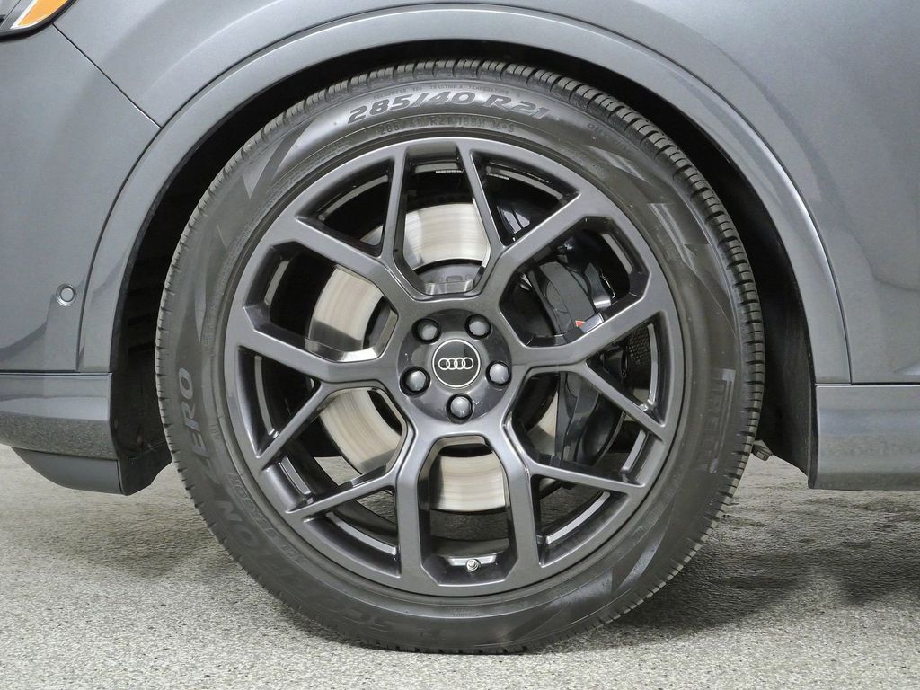 Thumbnail: 2025 Audi SQ7 - 15