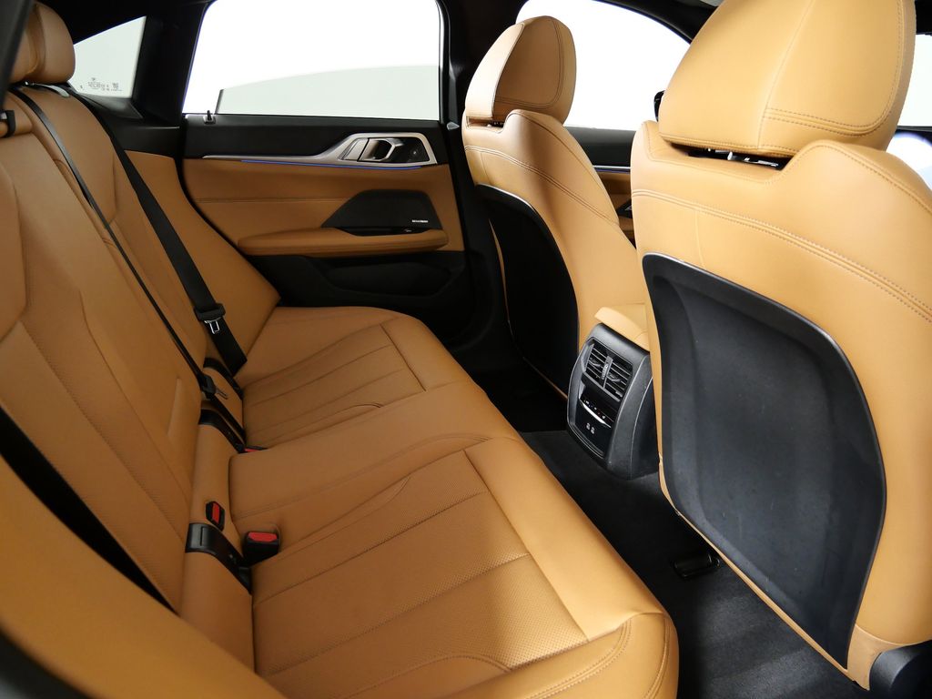 Thumbnail: 2025 BMW i4 - 30