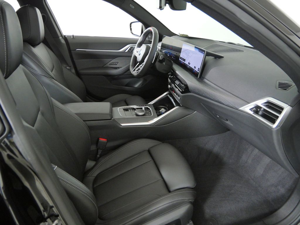 Thumbnail: 2026 BMW 4 Series - 19
