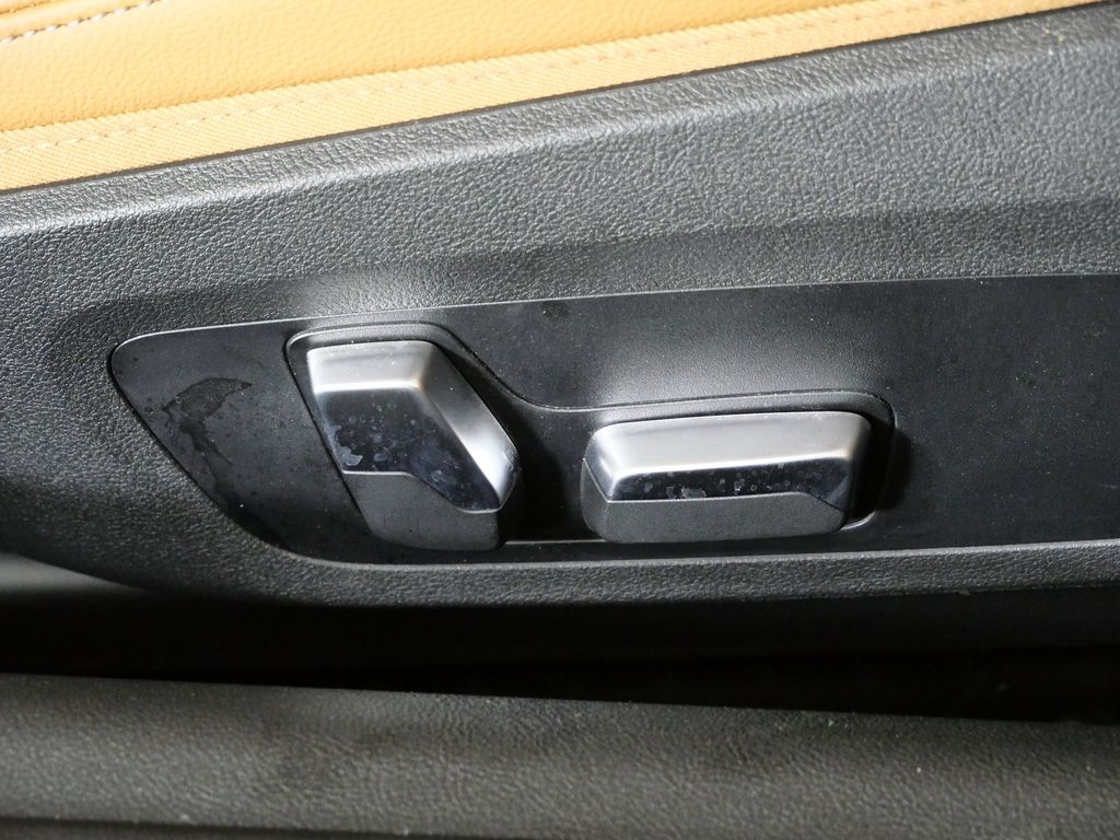 Thumbnail: 2023 BMW 4 Series - 27