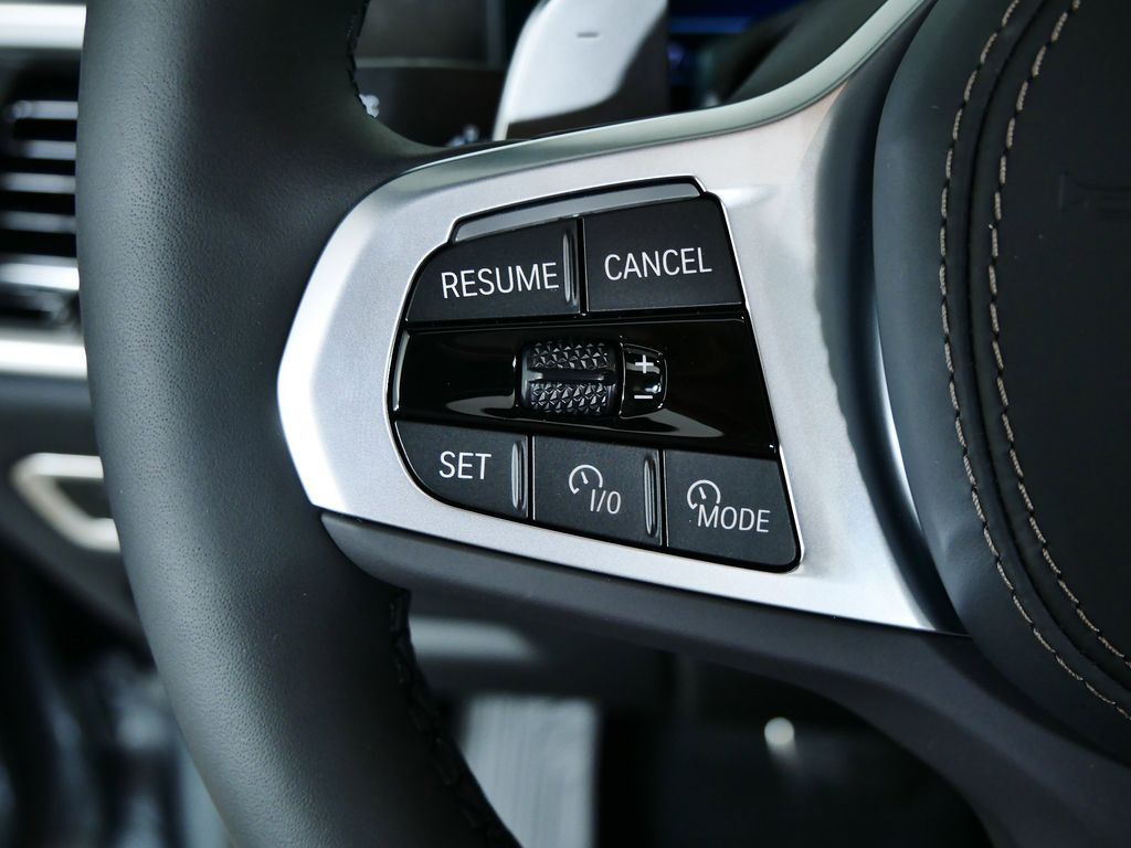 Thumbnail: 2026 BMW X7 - 39