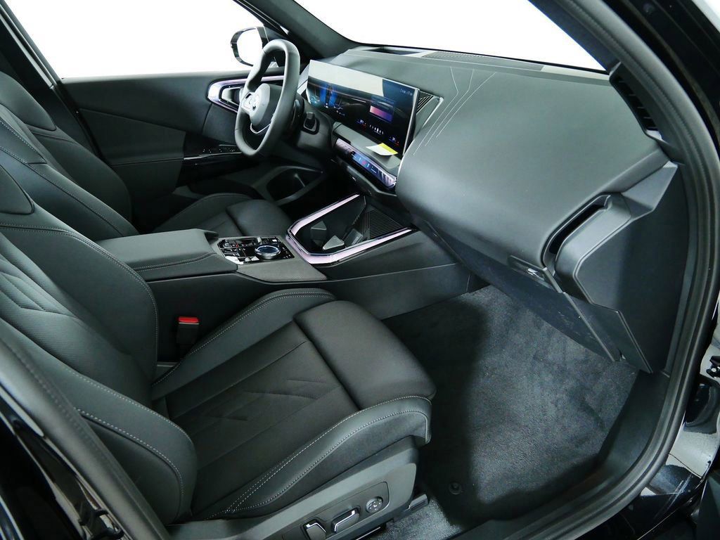 Thumbnail: 2026 BMW X3 - 23