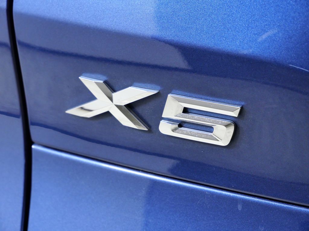 Thumbnail: 2019 BMW X5 - 14