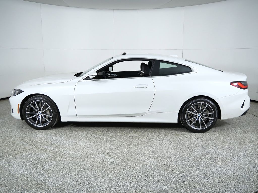 Thumbnail: 2025 BMW 4 Series - 18