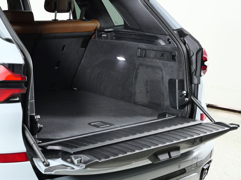 Thumbnail: 2024 BMW X5 - 34