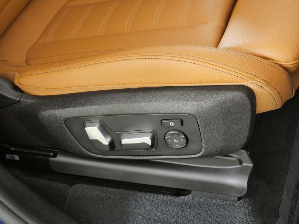 Thumbnail: 2020 BMW X3 - 23