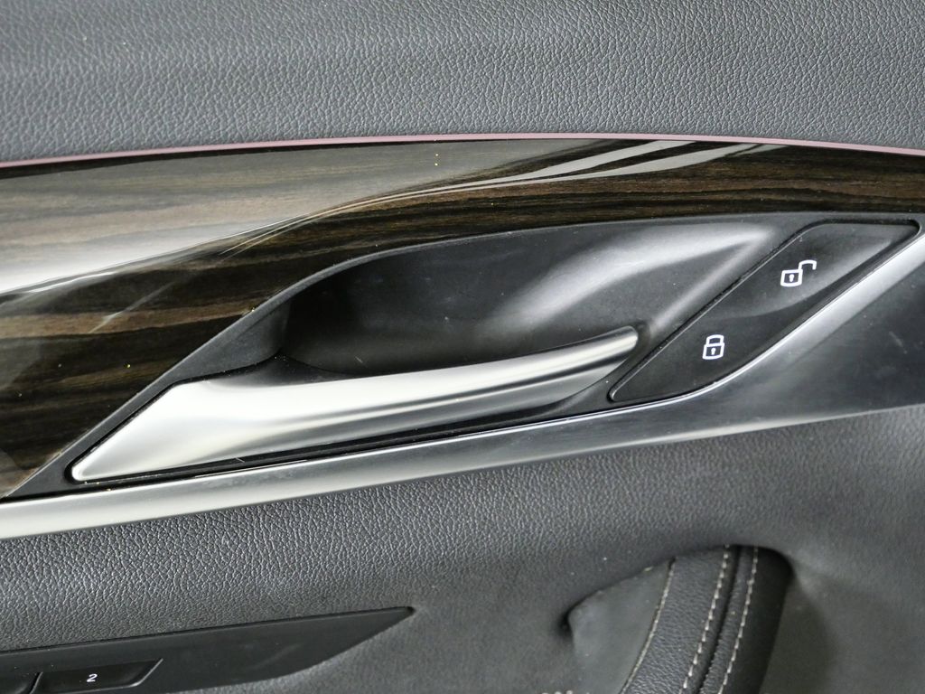 Thumbnail: 2022 BMW 5 Series - 36