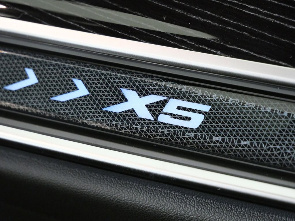 Thumbnail: 2026 BMW X5 - 24