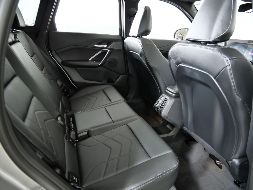 Thumbnail: 2026 BMW X1 - 24