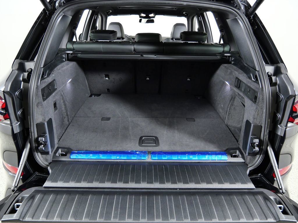 Thumbnail: 2026 BMW X5 - 30