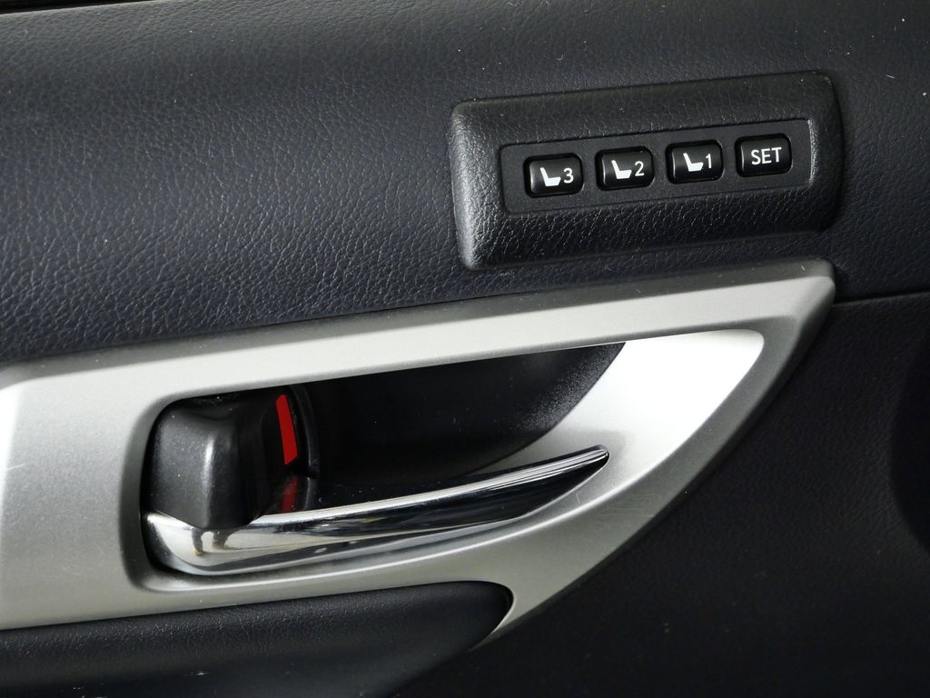 Thumbnail: 2013 Lexus CT - 34