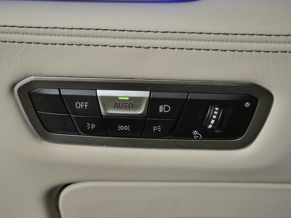 Thumbnail: 2023 BMW X5 - 38