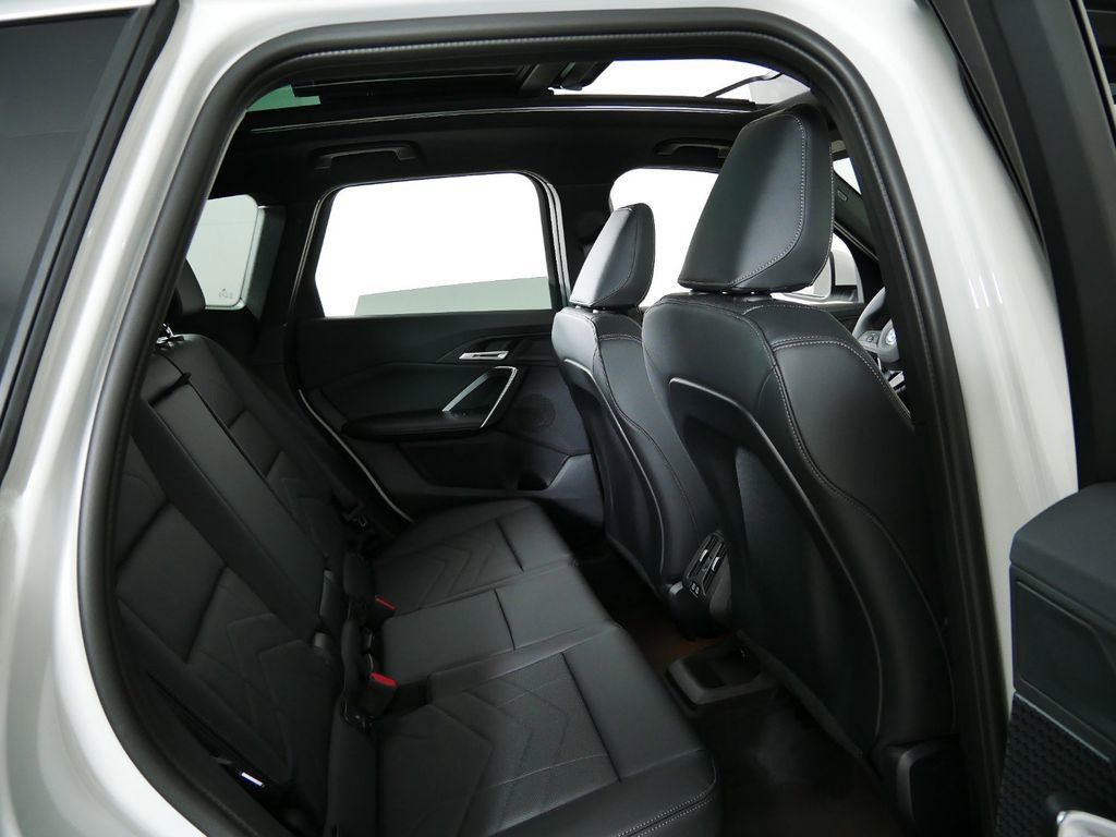 Thumbnail: 2025 BMW X1 - 26
