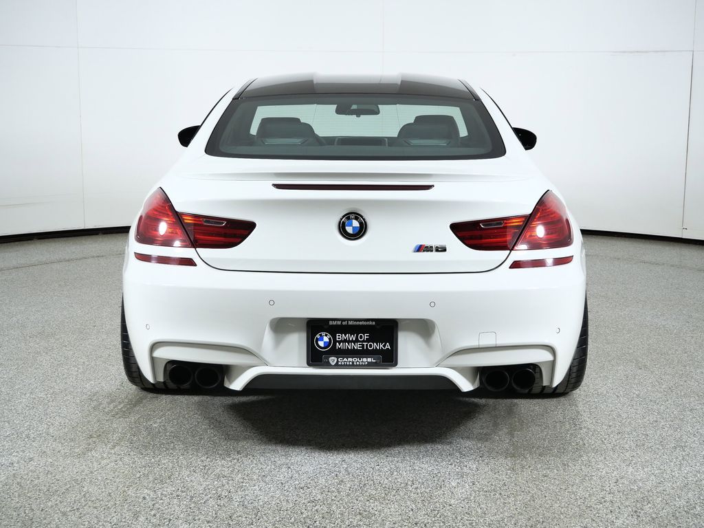 Thumbnail: 2015 BMW M6 - 11