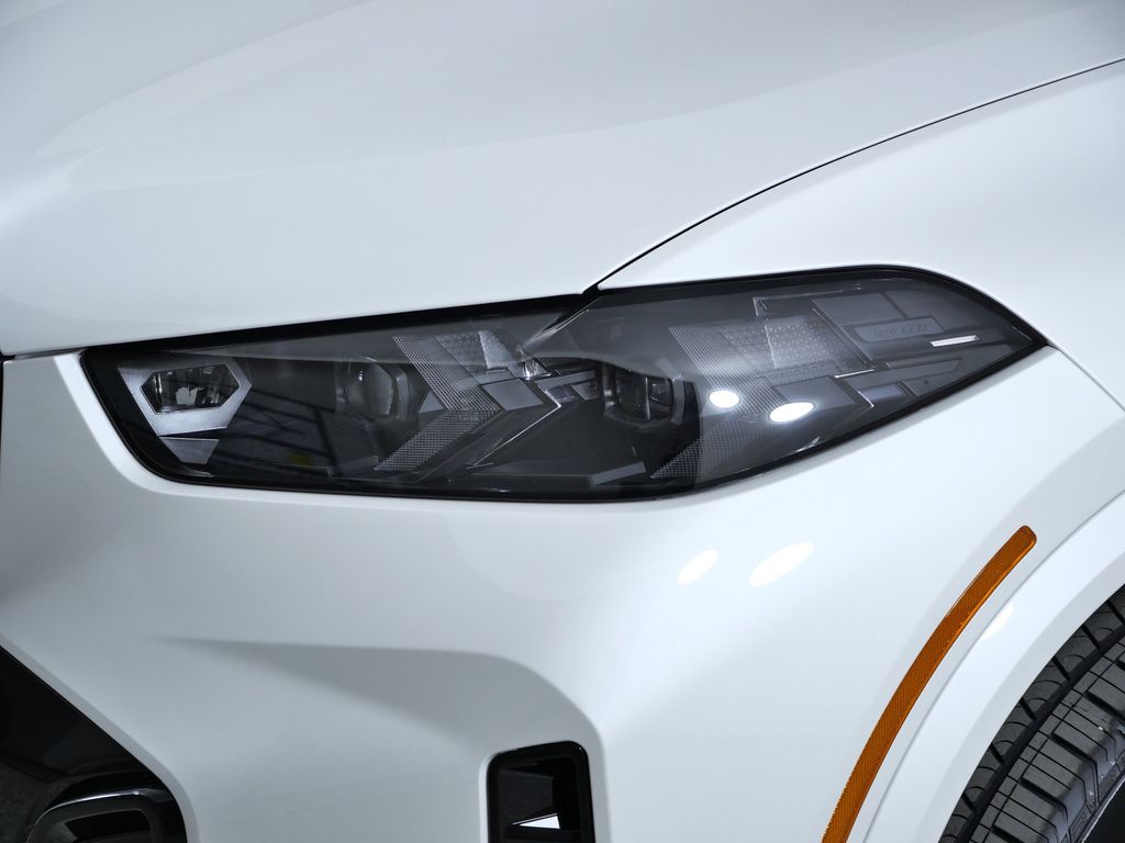 Thumbnail: 2026 BMW X5 - 3