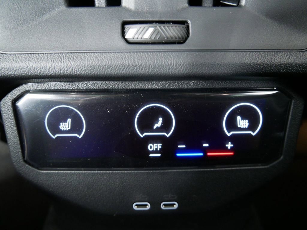 Thumbnail: 2025 BMW X3 - 31