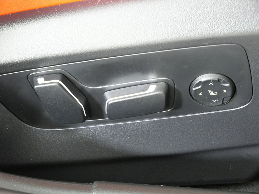 Thumbnail: 2026 BMW M5 - 24