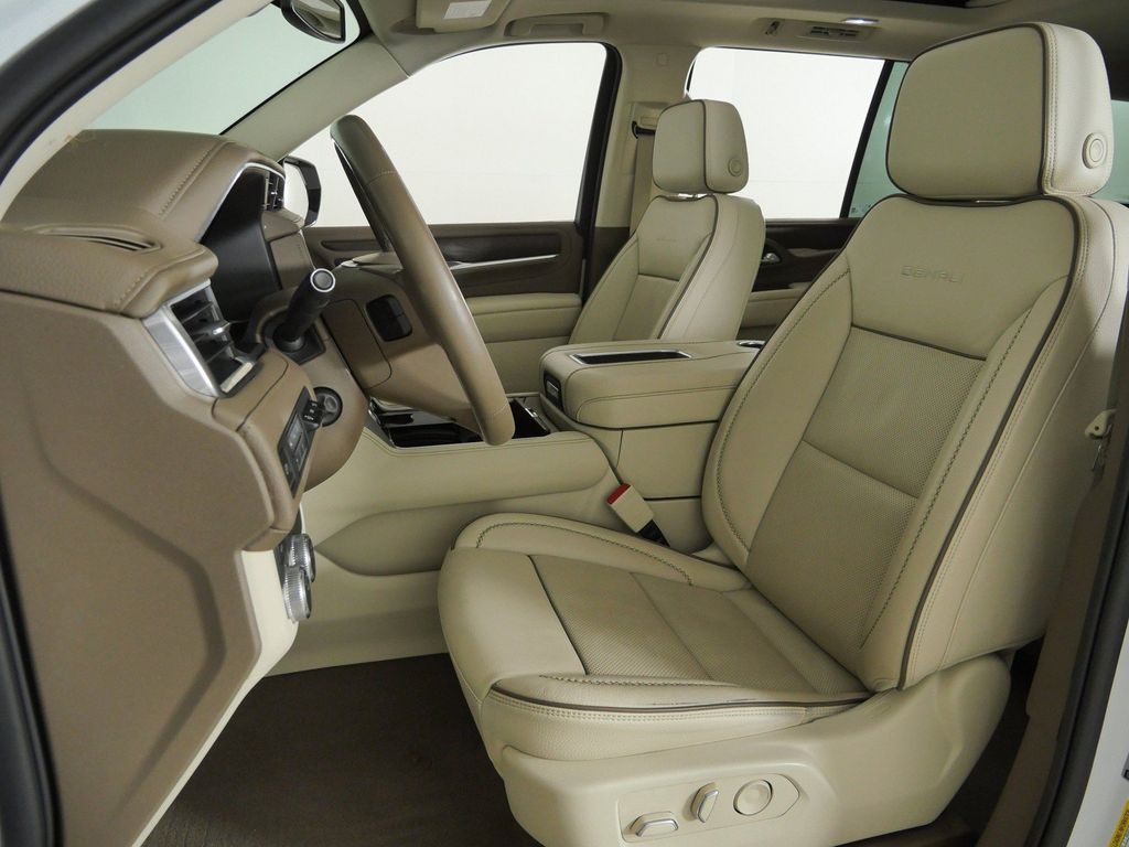 Thumbnail: 2022 GMC Yukon - 37