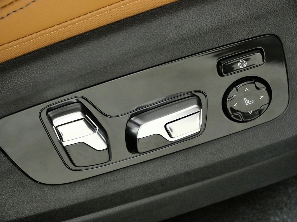 Thumbnail: 2026 BMW X5 - 22