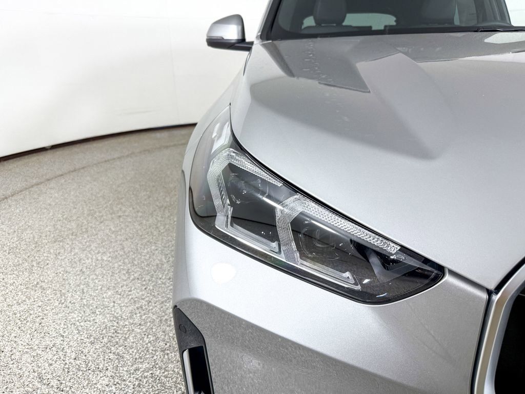 Thumbnail: 2025 BMW X1 - 9