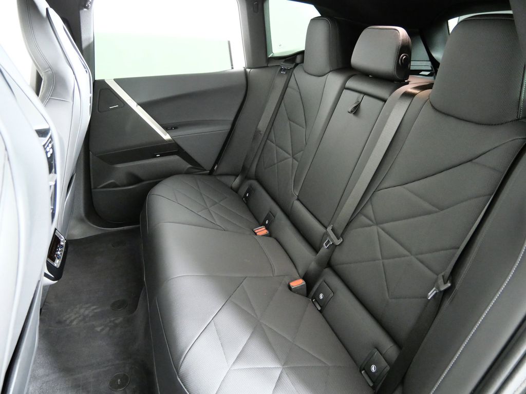 Thumbnail: 2023 BMW iX - 36