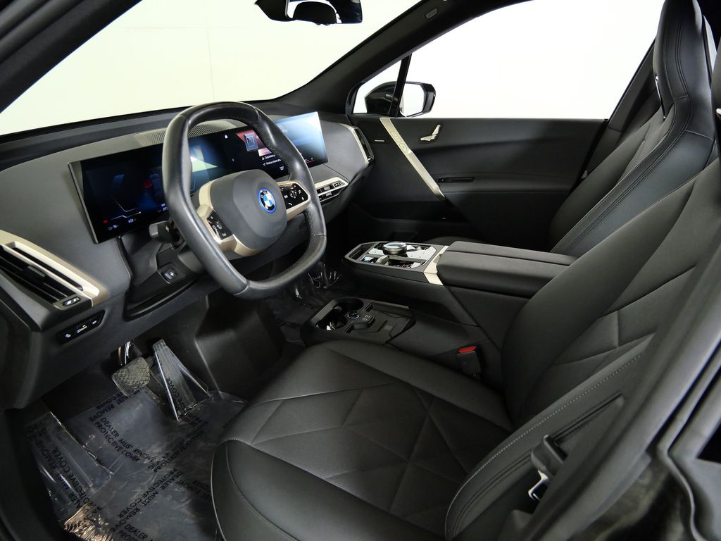 Thumbnail: 2023 BMW iX - 38