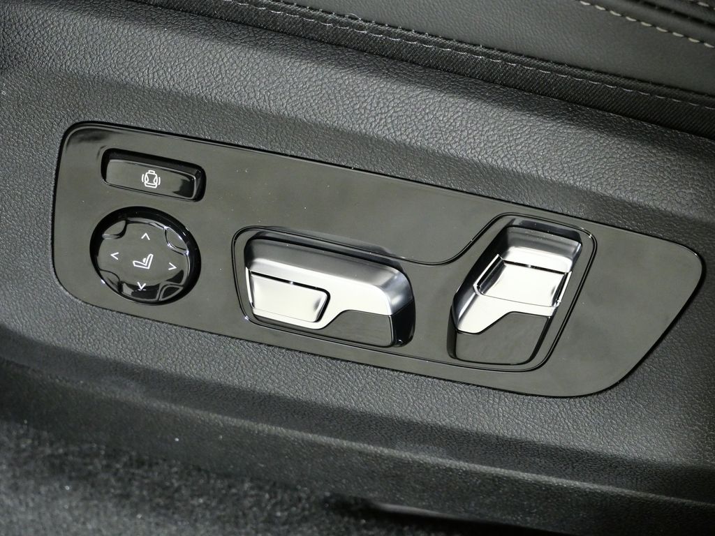 Thumbnail: 2026 BMW X5 - 39