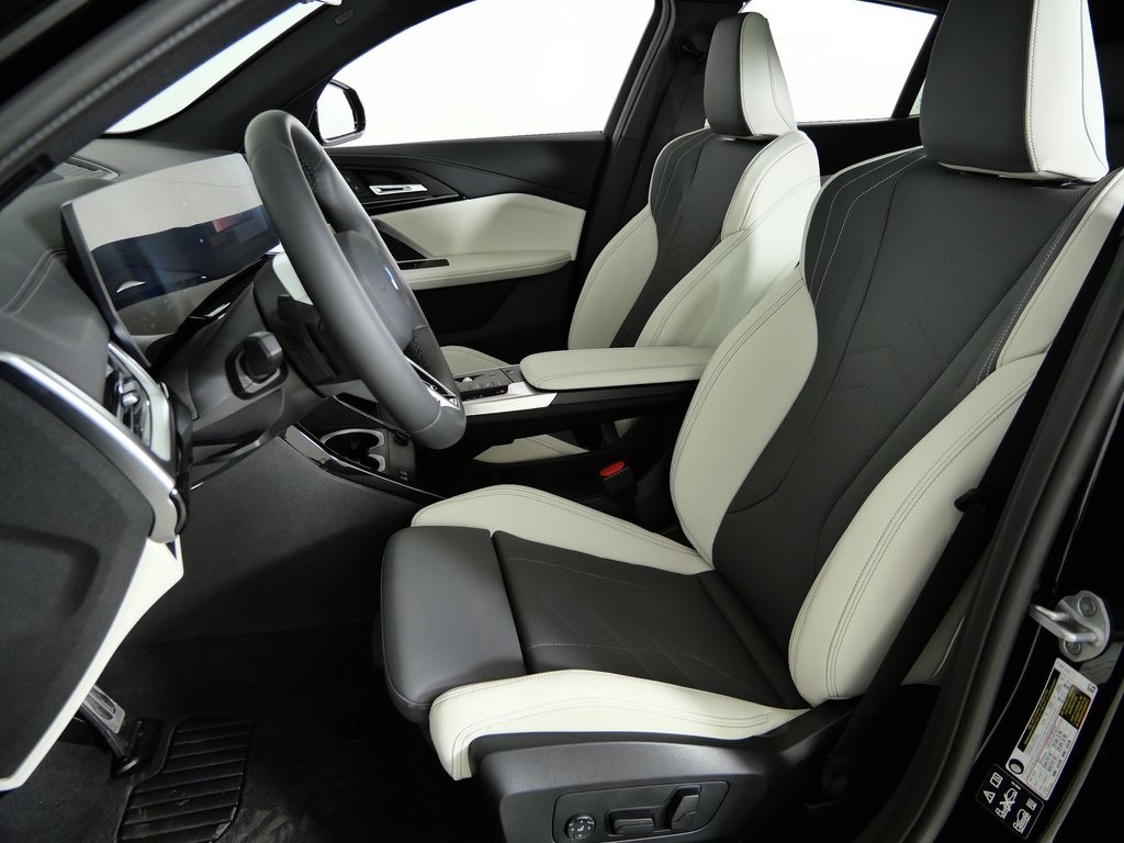 Thumbnail: 2026 BMW X2 - 34