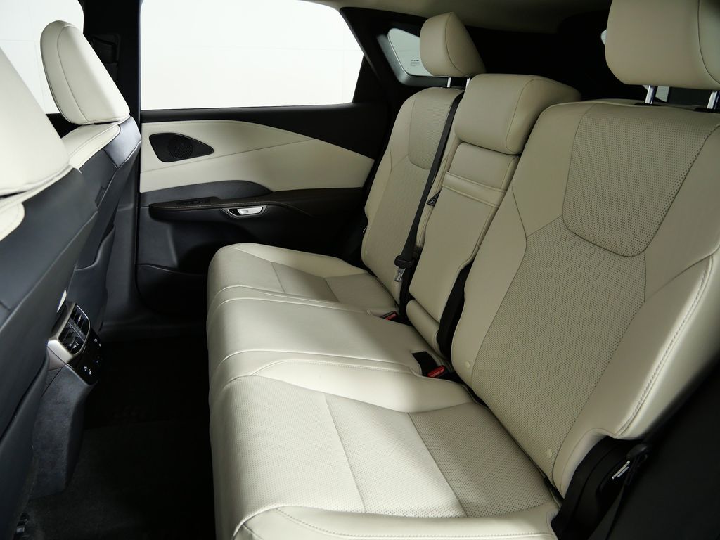 Thumbnail: 2023 Lexus RX - 32