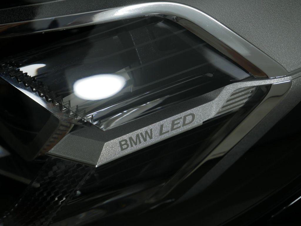 Thumbnail: 2022 BMW X3 - 21
