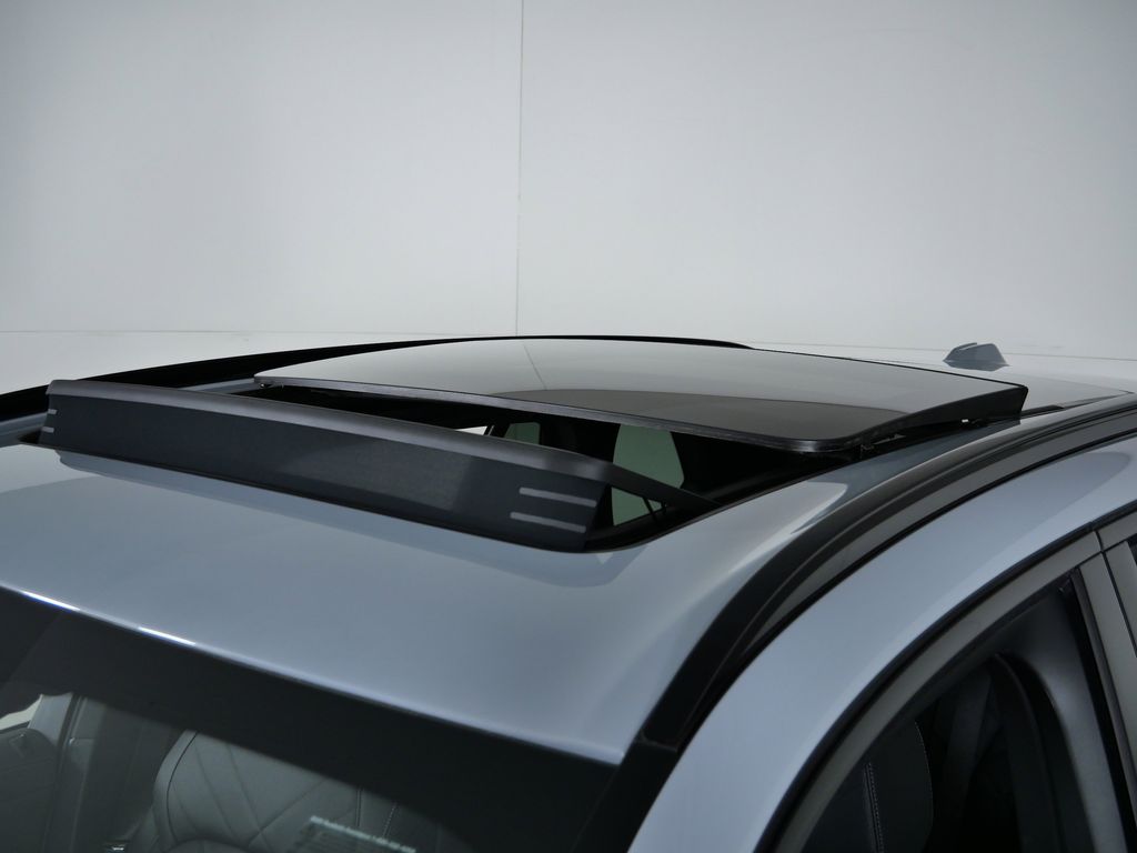 Thumbnail: 2026 BMW X5 - 18