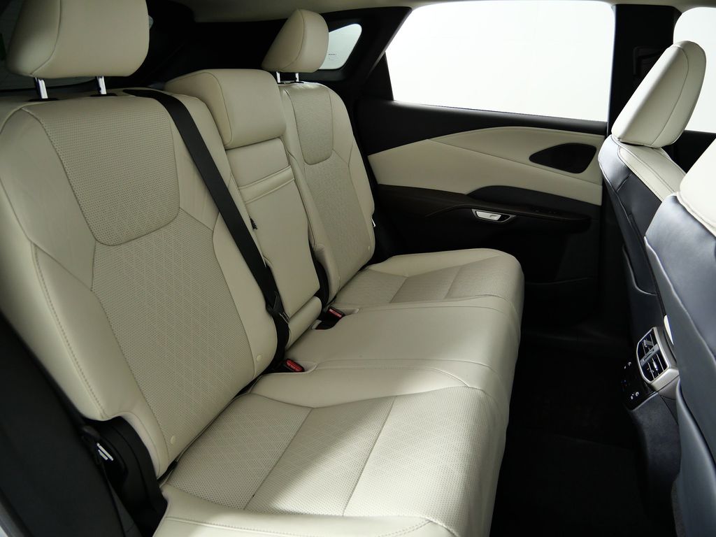 Thumbnail: 2023 Lexus RX - 27