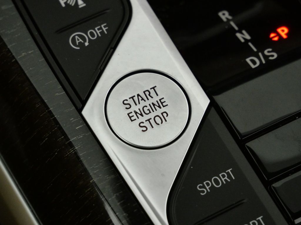 Thumbnail: 2023 BMW 3 Series - 50