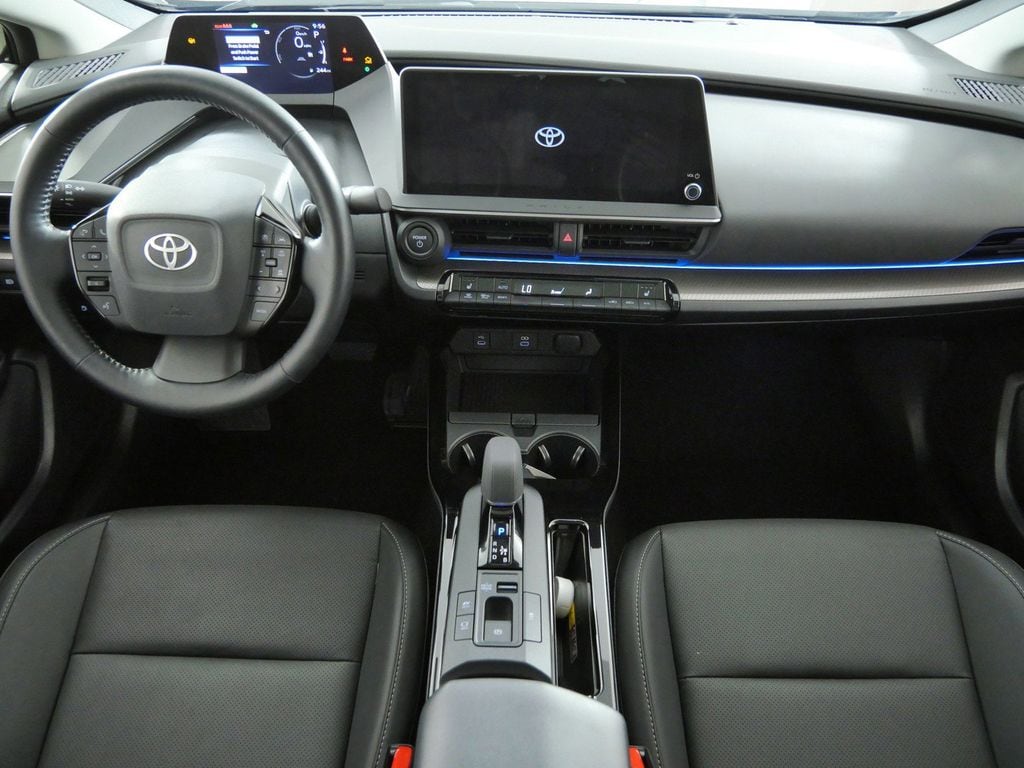 Thumbnail: 2024 Toyota Prius - 6