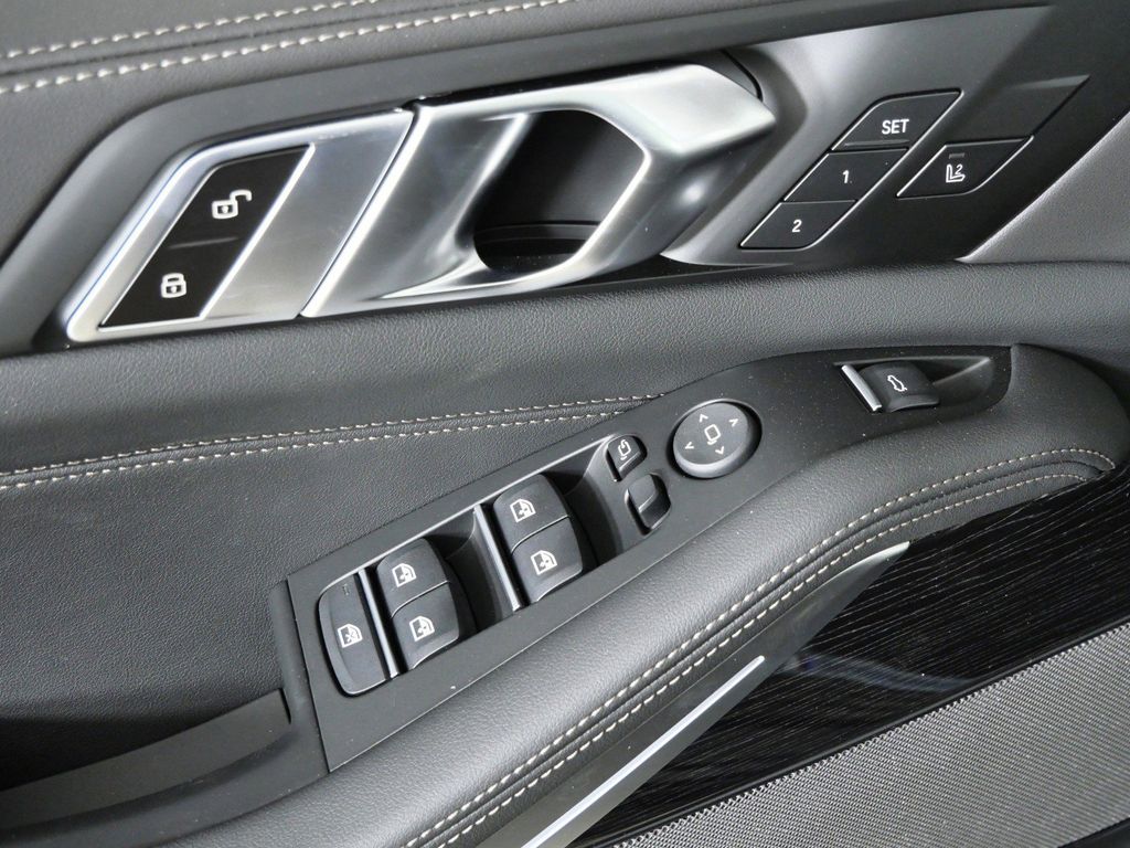 Thumbnail: 2026 BMW X5 - 37