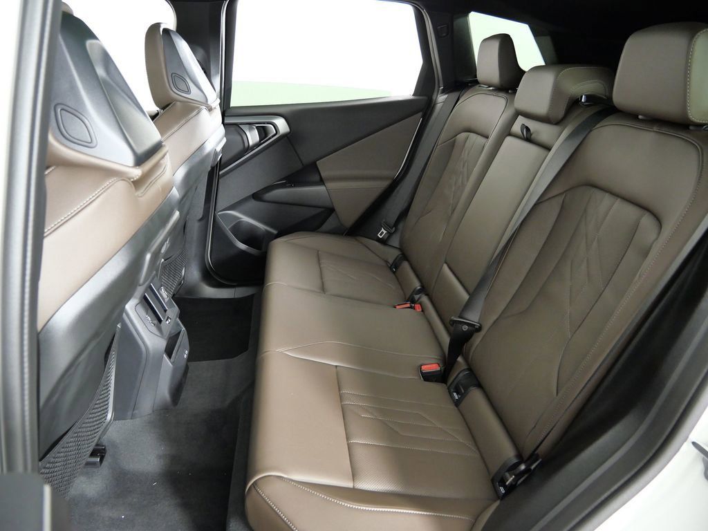 Thumbnail: 2026 BMW X3 - 33