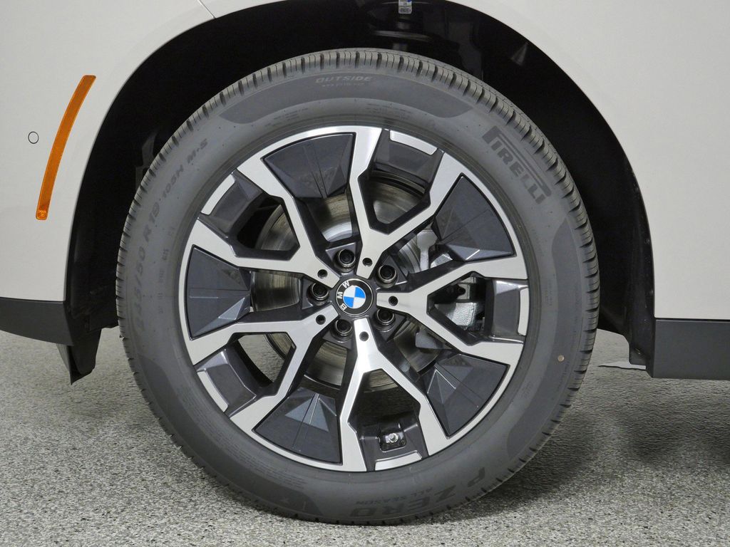 Thumbnail: 2026 BMW X3 - 16