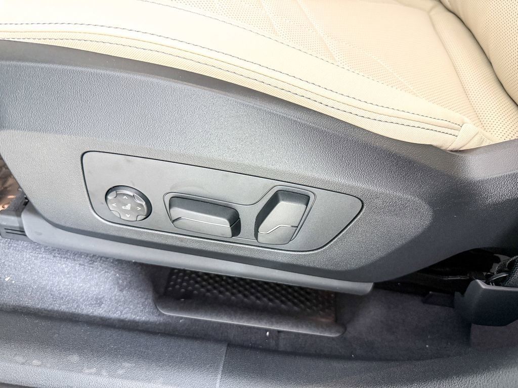 Thumbnail: 2025 BMW X1 - 34