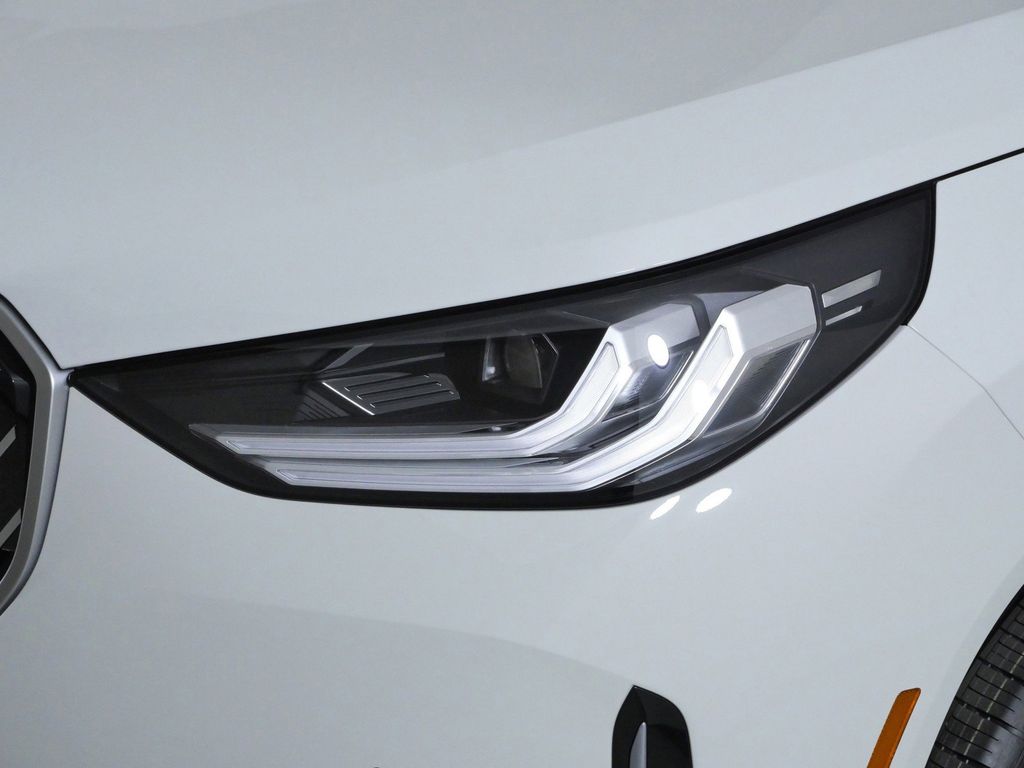 Thumbnail: 2026 BMW X3 - 3