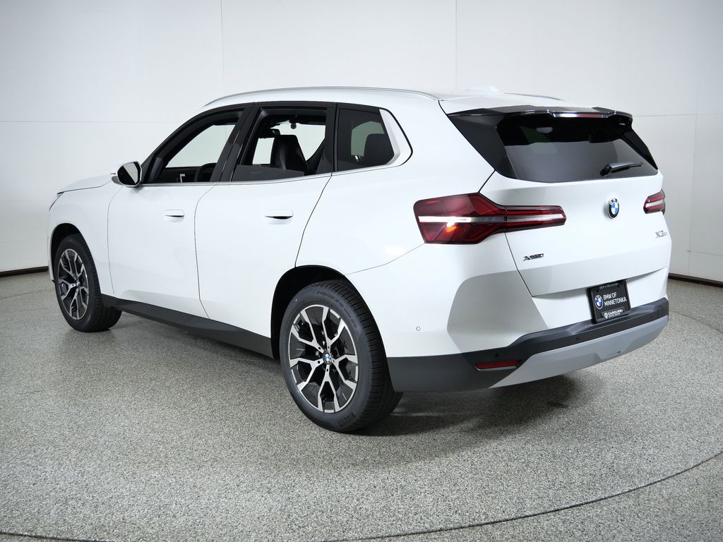 Thumbnail: 2026 BMW X3 - 15