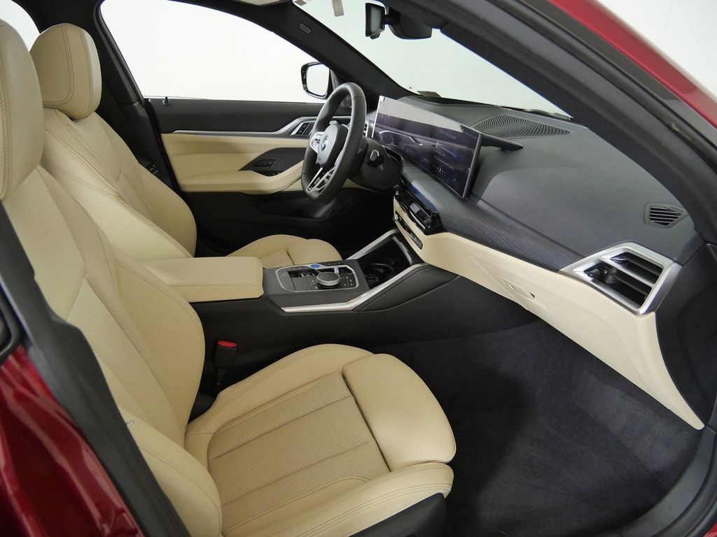 Thumbnail: 2026 BMW i4 - 19