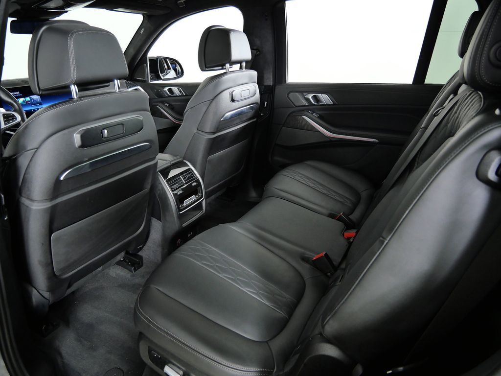 Thumbnail: 2024 BMW X7 - 39