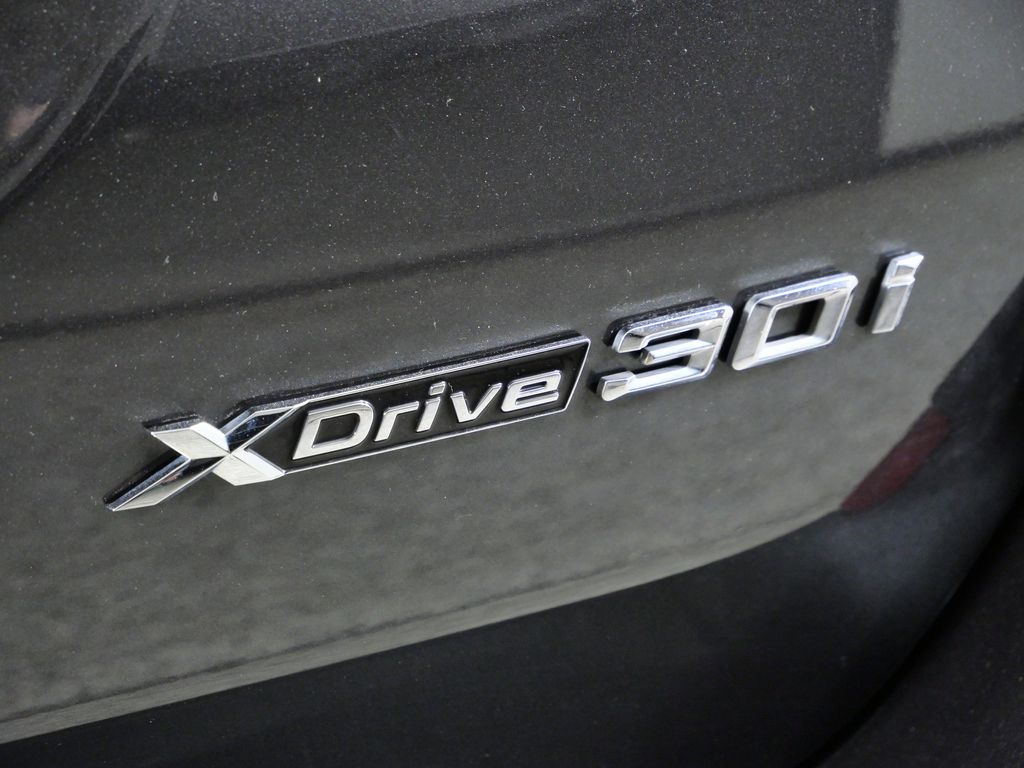 Thumbnail: 2021 BMW X3 - 13